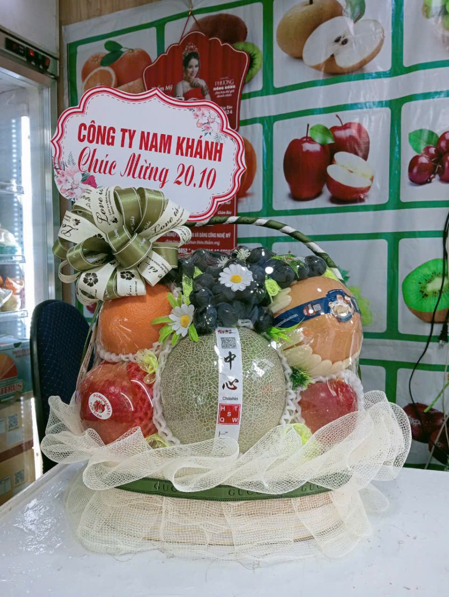 Giỏ hoa quả 20/10